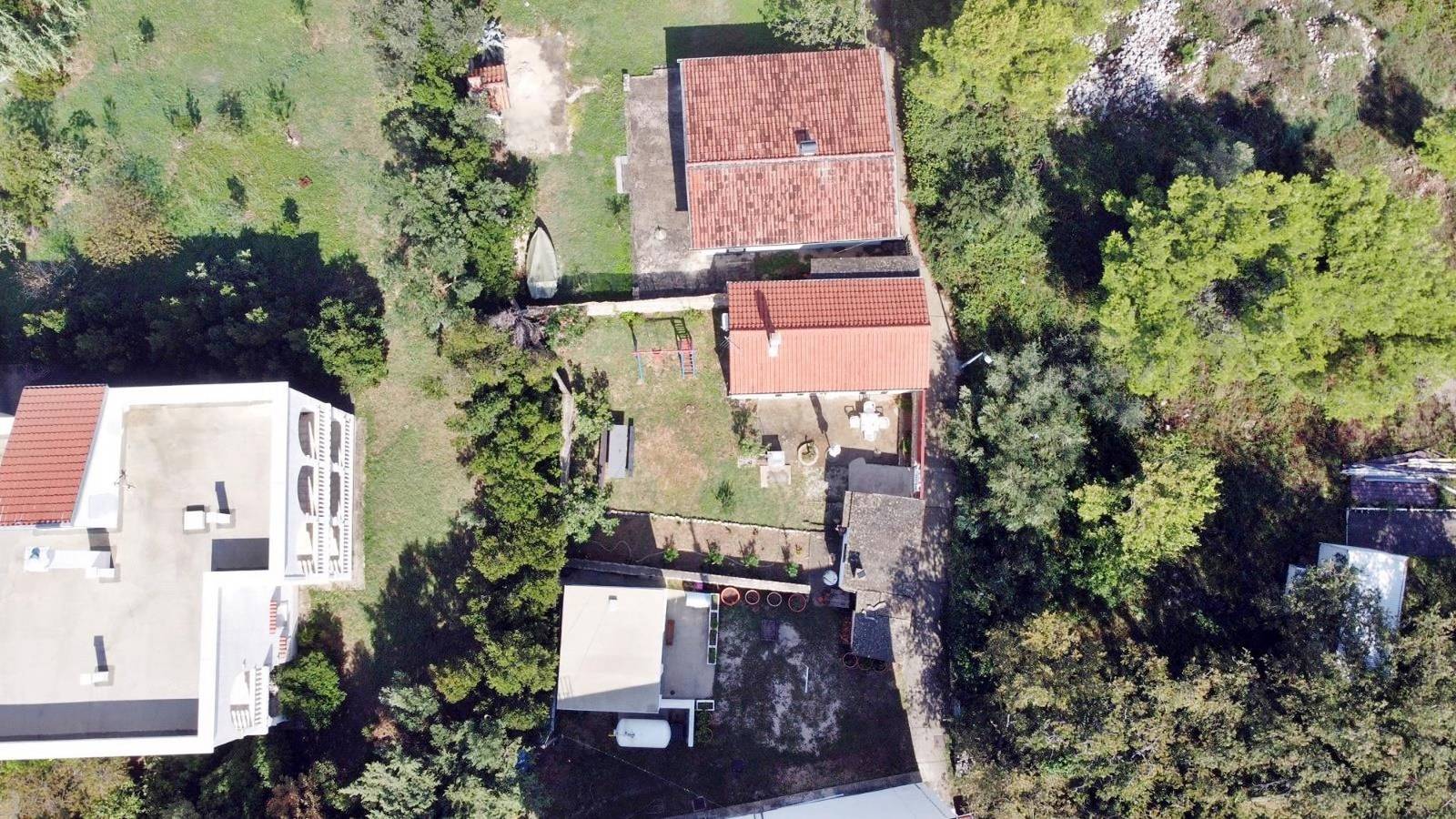 Ferienhaus mit Klimaanlage und Terrasse in Starigrad Paklenica, Starigrad