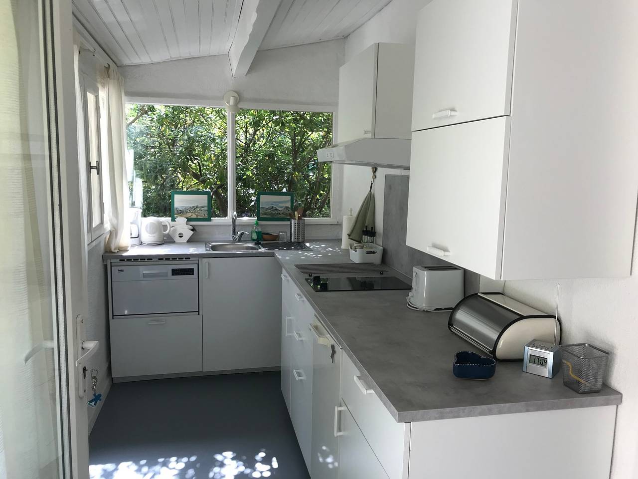 Gîte « La Petite Cadenelle » avec piscine privée, Wi-Fi et climatisation in Eygalières, Région d'Arles