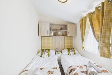 Static Caravan for 4 People in Havenstreet and Ashey, Isle of Wight, Photo 3