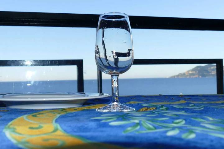 Gîte pour 4 personnes, avec piscine et terrasse dans Office De Tourisme Cannes La Bocca - 2