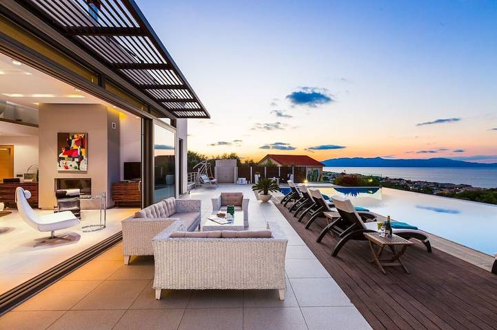 Villa für 14 Personen, mit Garten - 1
