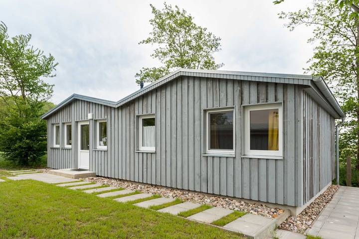 Bungalow für 4 Personen, mit Garten in Garz/Rügen