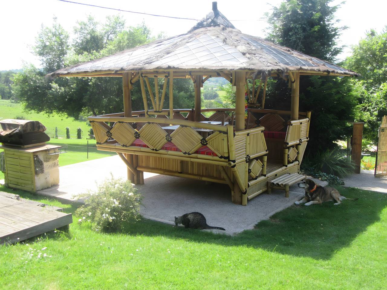 Maison de vacances 'La Maeltri' avec piscine privée, Wi-Fi et climatisation in Léguillac-de-l'Auche, Périgord Blanc