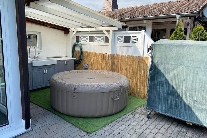 Ferienhaus für 3 Personen, mit Terrasse und Garten sowie Whirlpool in Koblenz - 3