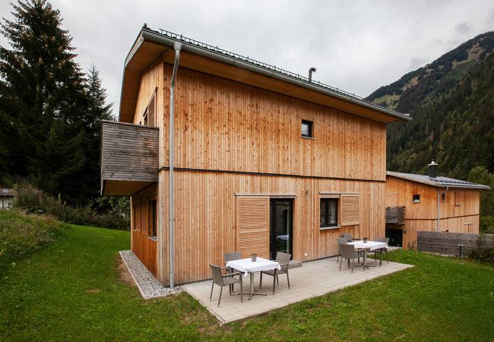 Ferienhaus für 8 Personen, mit Balkon und Terrasse sowie Garten und Sauna in Silvretta Montafon