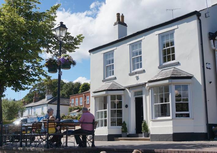 Appartement de vacances pour 4 personnes, avec vue et jardin
