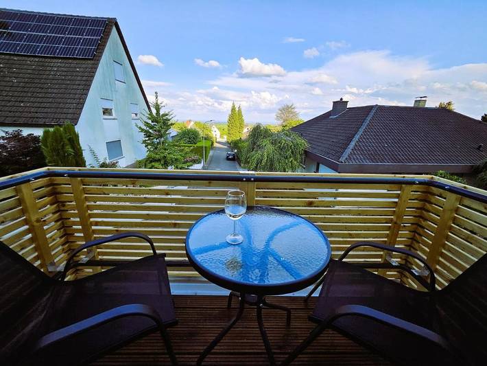 Ferienhaus für 7 Personen, mit Balkon und Terrasse sowie Garten und Ausblick