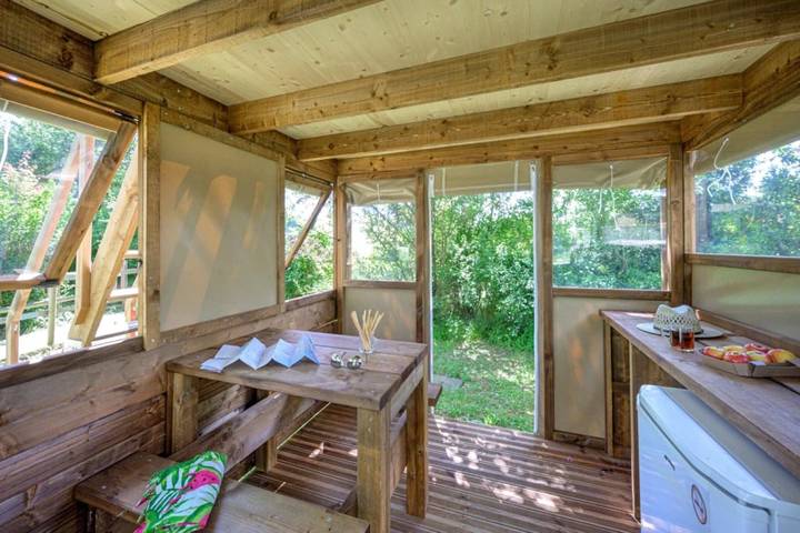 Gîte pour 2 personnes, avec jacuzzi ainsi que sauna et bassin pour enfant à Hauterives - 3