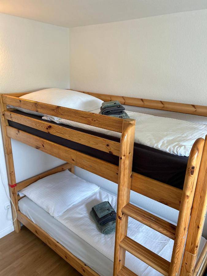 Ganze Wohnung, Geräumige Gästewohnung Andi im Herzen von Rastede - Küche - Wlan - Stellplatz in Rastede, Ammerland