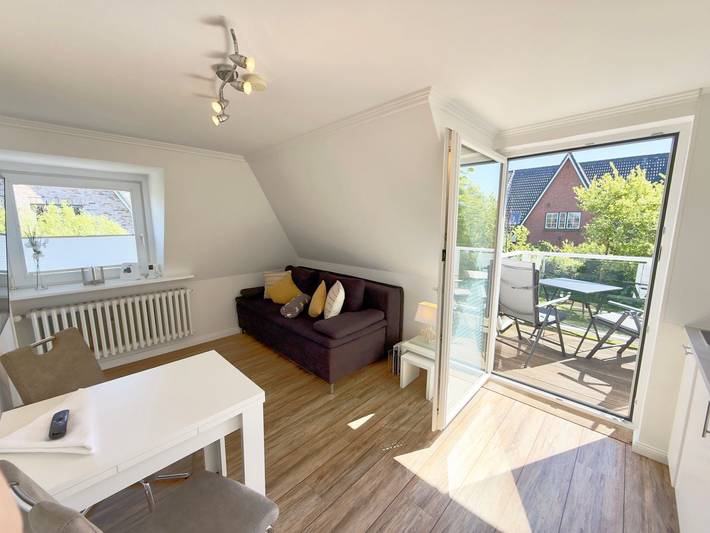 Ganze Wohnung, Ruhig gelegene Ferienwohnung mit zwei Zimmern am Rande von Wenningstedt in Nordfriesische Inseln (Schleswig-Holstein) (Schleswig-Holstein), Wenningstedt