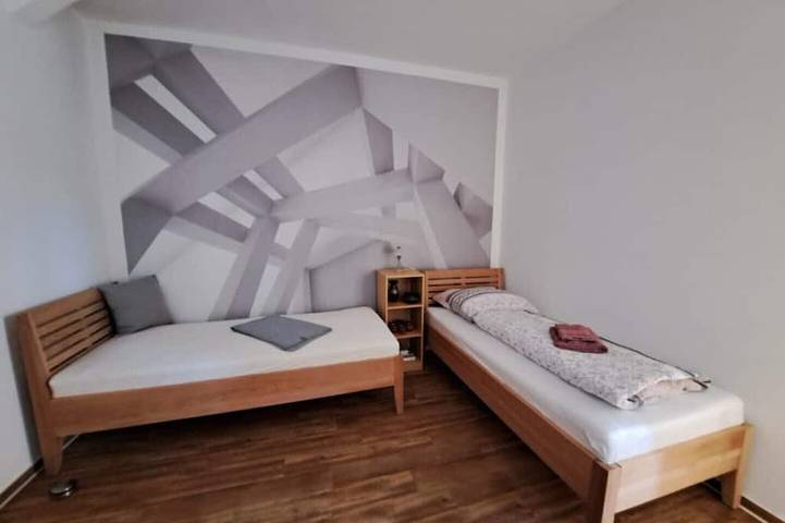 Ferienhaus für 6 Personen, mit Terrasse und Garten - 1