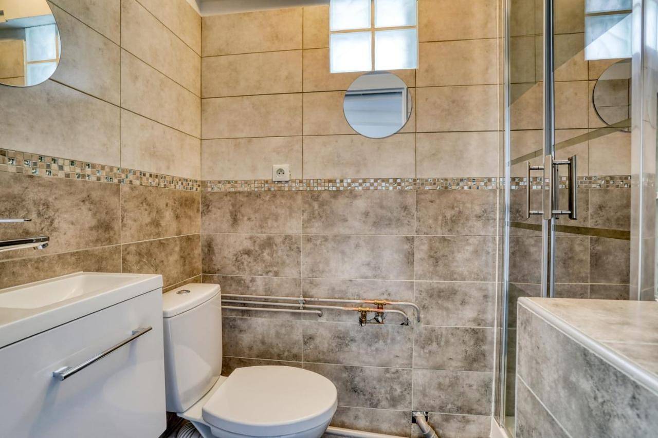 Appartement entier, Grand appart rénové hyper centre 4 pers wifi in Gagny, Seine-Saint-Denis