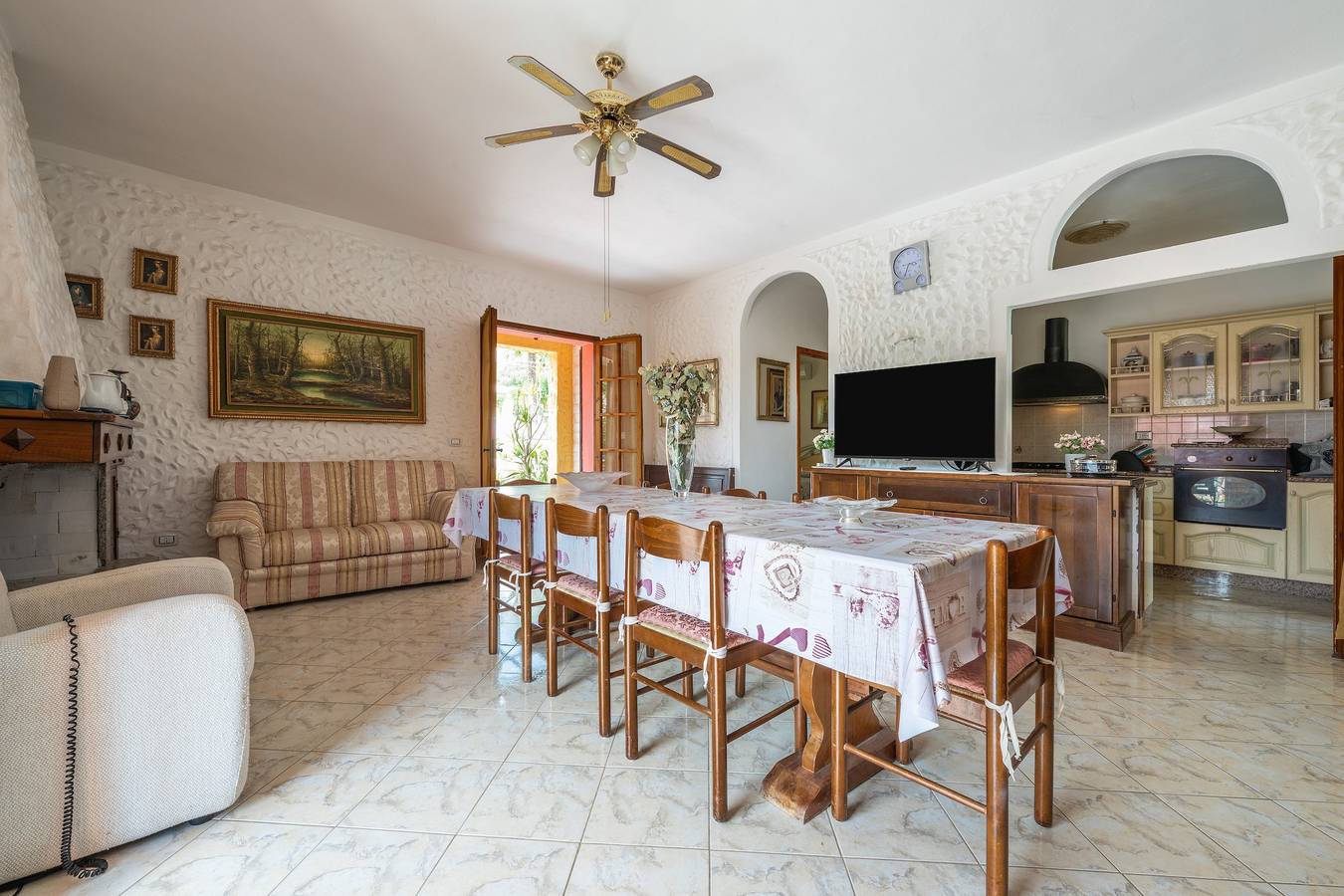 Villa 'Chiara' con Vista Montagna, Wi-Fi e Aria Condizionata in Terra Mala, Quartu Sant'Elena
