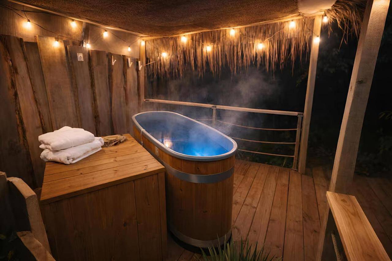 Boho Lodge - Nuit insolite - Romantique & Spa in Lagnieu, Belley