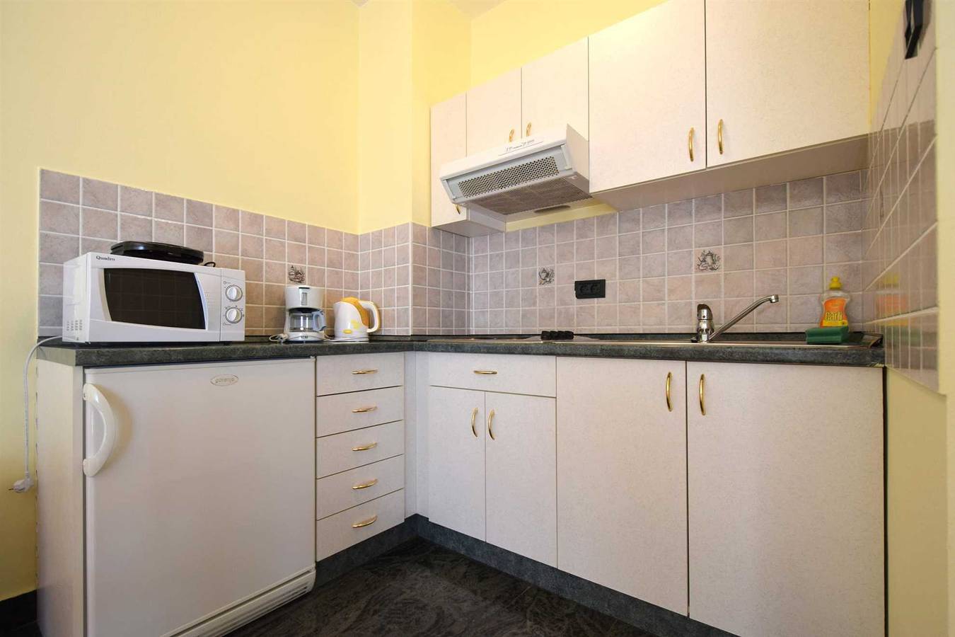 Ganze Wohnung, Apartment Luka 1 mit zwei Schlafzimmern in Milcetici, Krk