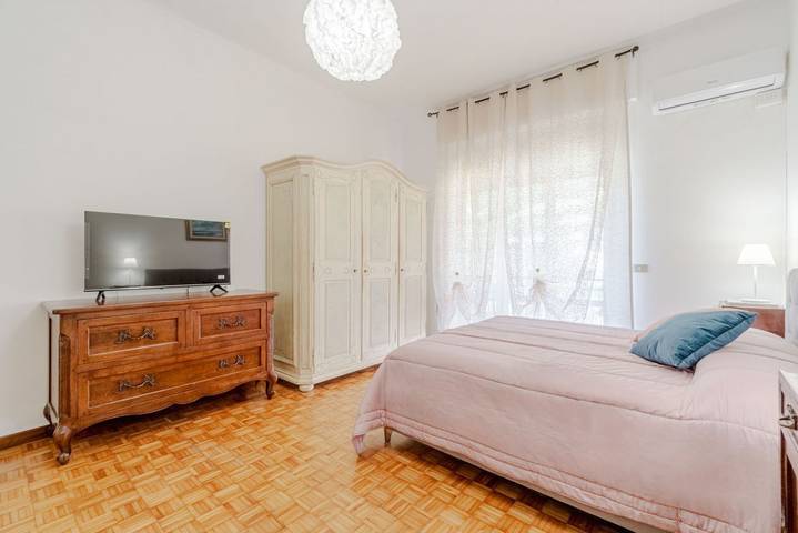 Ferienwohnung für 2 Personen, mit Balkon/Terrasse in Genua - 2
