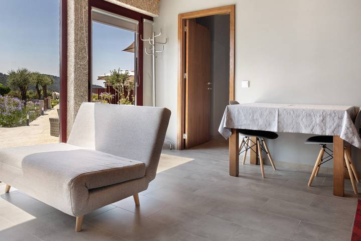 Chalet para 2 personas, con vistas al lago y jardín además de sauna y piscina para niños en Distrito de Braga - 3