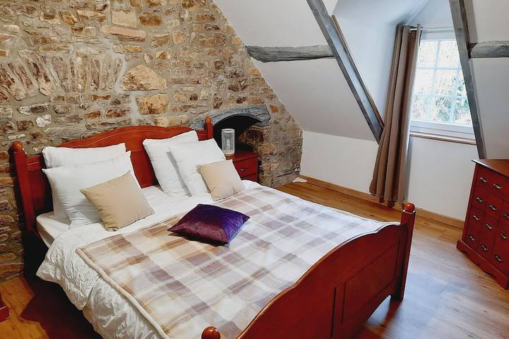 Location de vacances pour 6 personnes, avec jardin à Clécy - 4