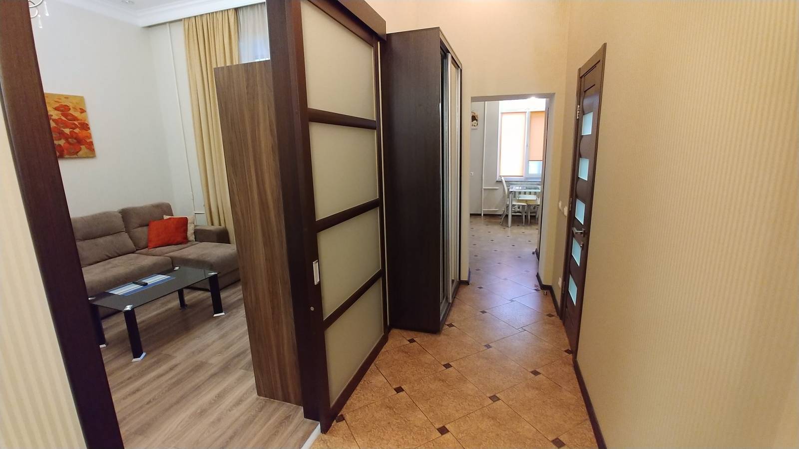 Entire apartment, One-room 5a Baseina str Near Kreshchatik Centre in Kyiv, Ukraine