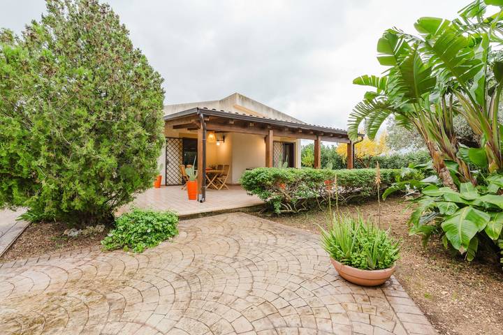 Villa per 4 persone, con Giardino a Castellammare del Golfo