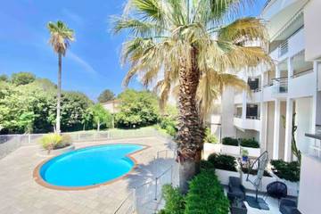 Gîte pour 4 personnes, avec terrasse et piscine, animaux acceptés dans Port Santa-Lucia