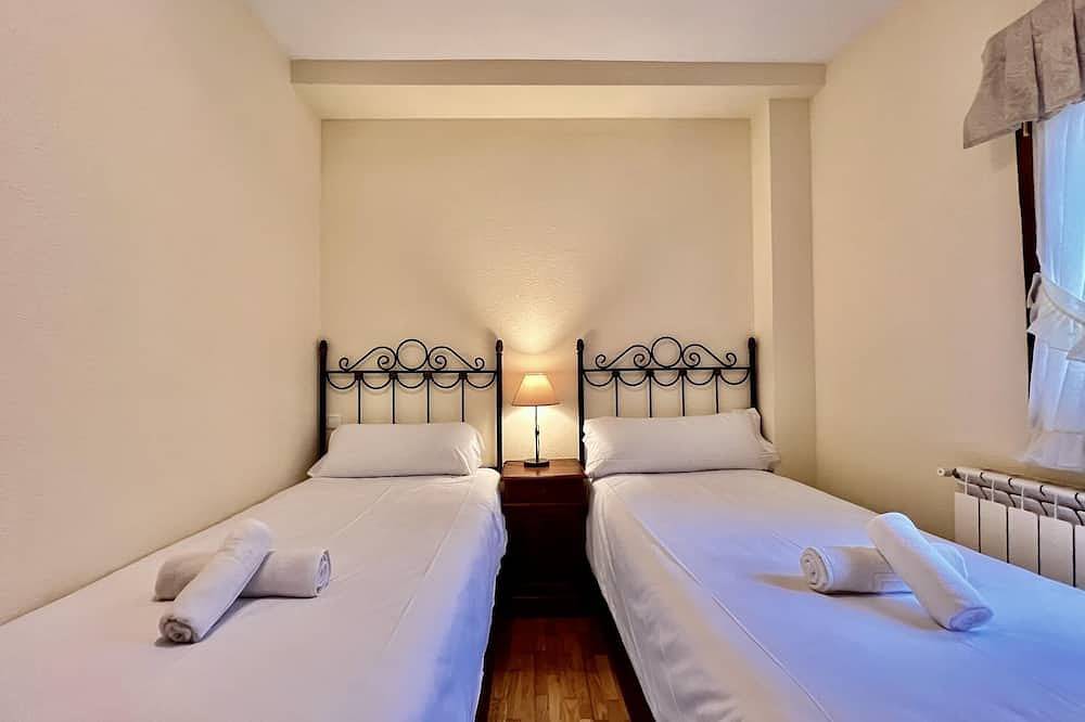 Entire apartment, Cozy apartment in Comillas in Comillas, Cantabrian Coast