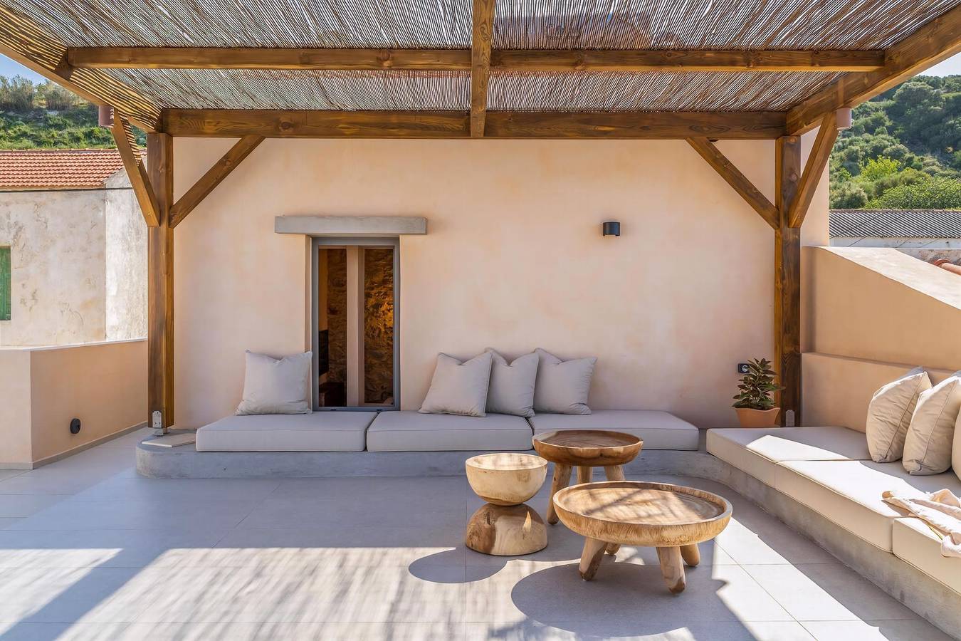 Beautiful Seafront Crete Villa | Kaliva Residence | 3 Bedrooms | Amazing Sea Views & Bbq Facilities | Chania in Kalyves, Chania und Umgebung
