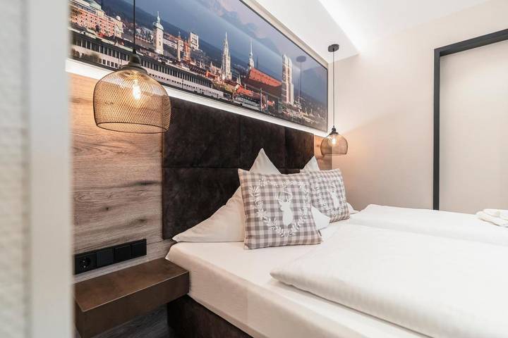 Hotel für 2 Personen, mit Ausblick und Sauna, mit Haustier in Unterhaching