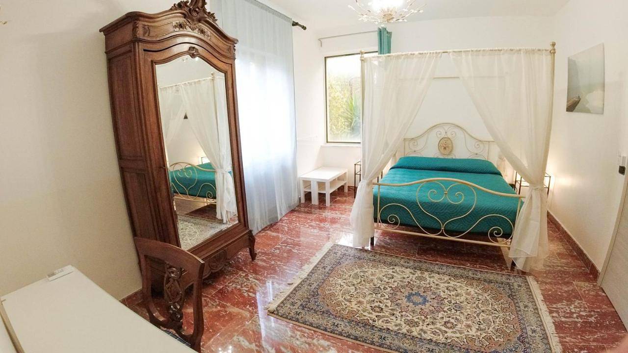 Superior Double Room with Balcony in Enna, Province d'Enna