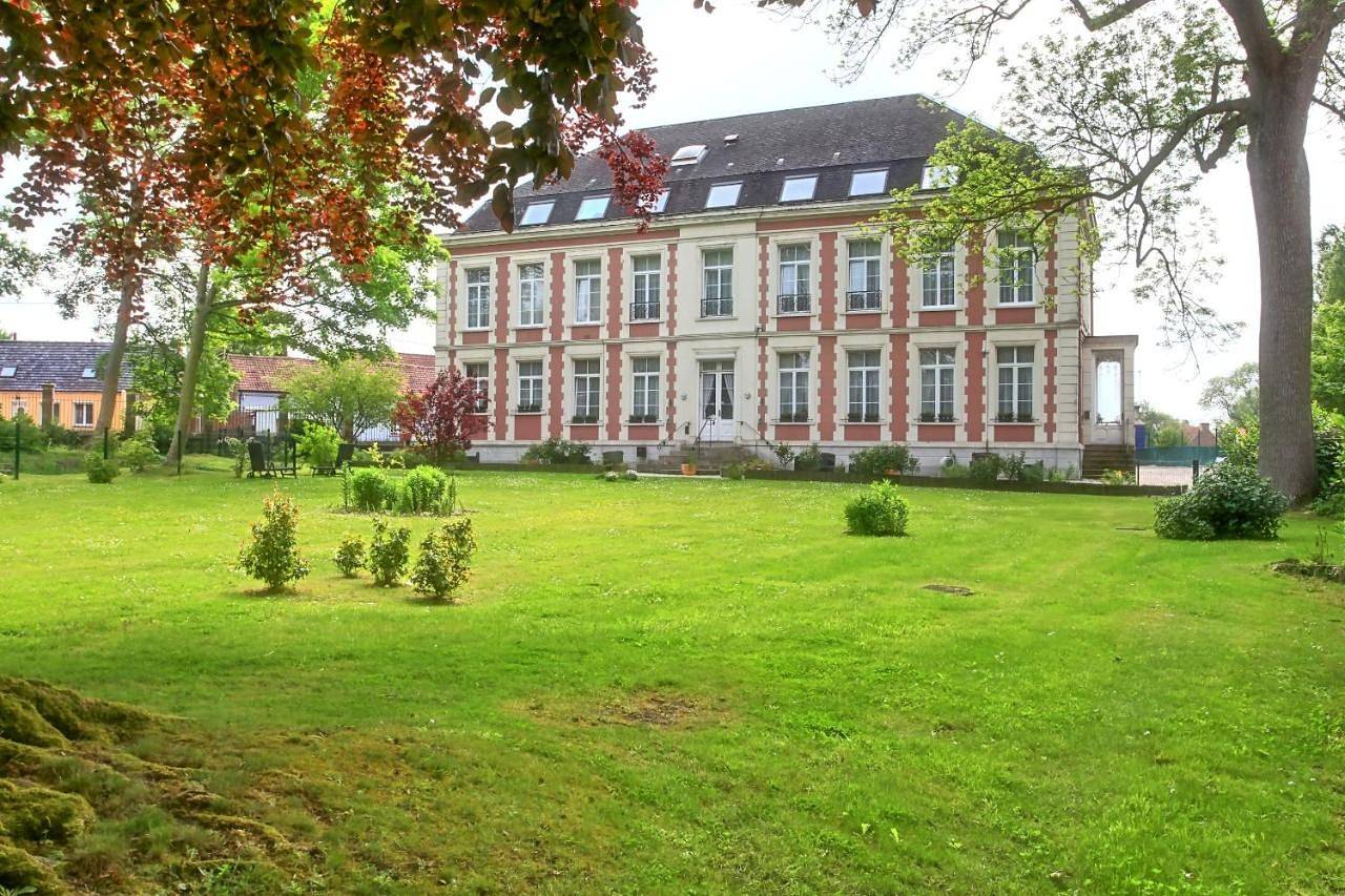 Château de Moulin-le-Comte in Aire-sur-la-Lys, Région de Saint-Omer