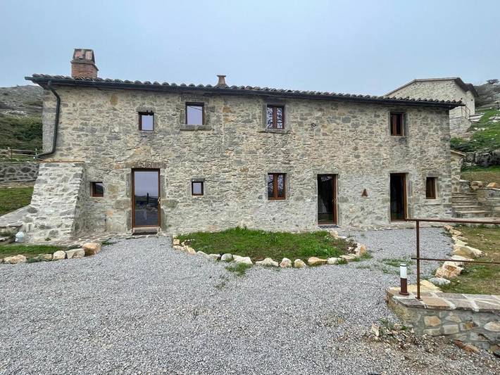 Agriturismo per 3 persone, con Balcone e Terrazza nonché Giardino e Panorama a Arcidosso