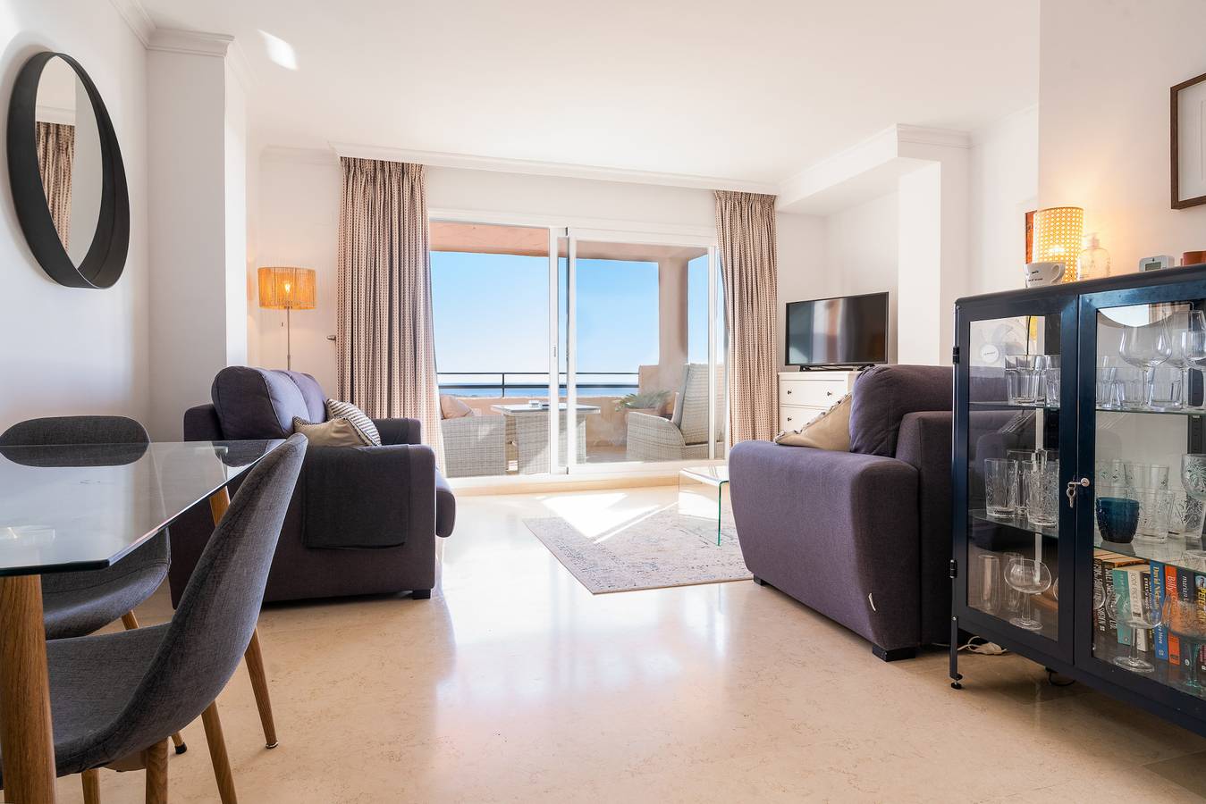 Hel leilighet, Sea Views Lagos de Santa Maria in Marbella Øst, Marbella