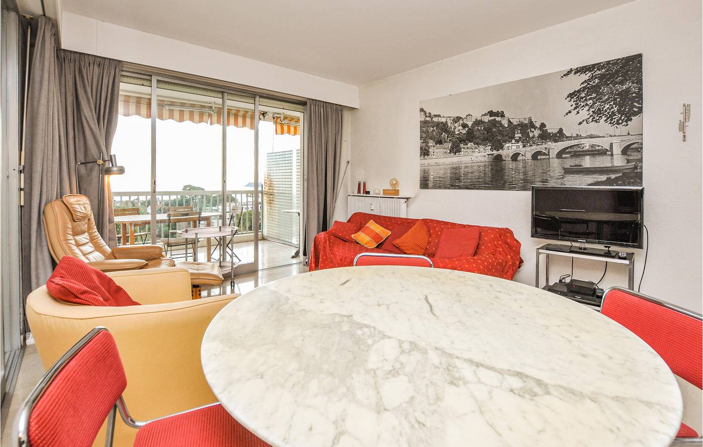 Hel ferielejlighed, Ferielejlighed for 4 personer med terrasse in Cannes, Cannes og omegn