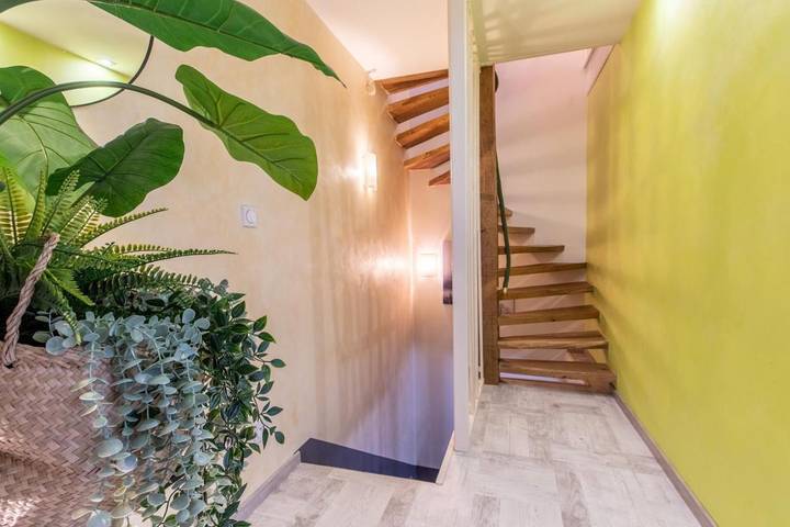 Location de vacances pour 6 personnes, avec jardin à Volvic - 2