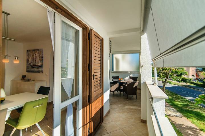 Ferienwohnung für 4 Personen, mit Balkon/Terrasse in Poreč - 3