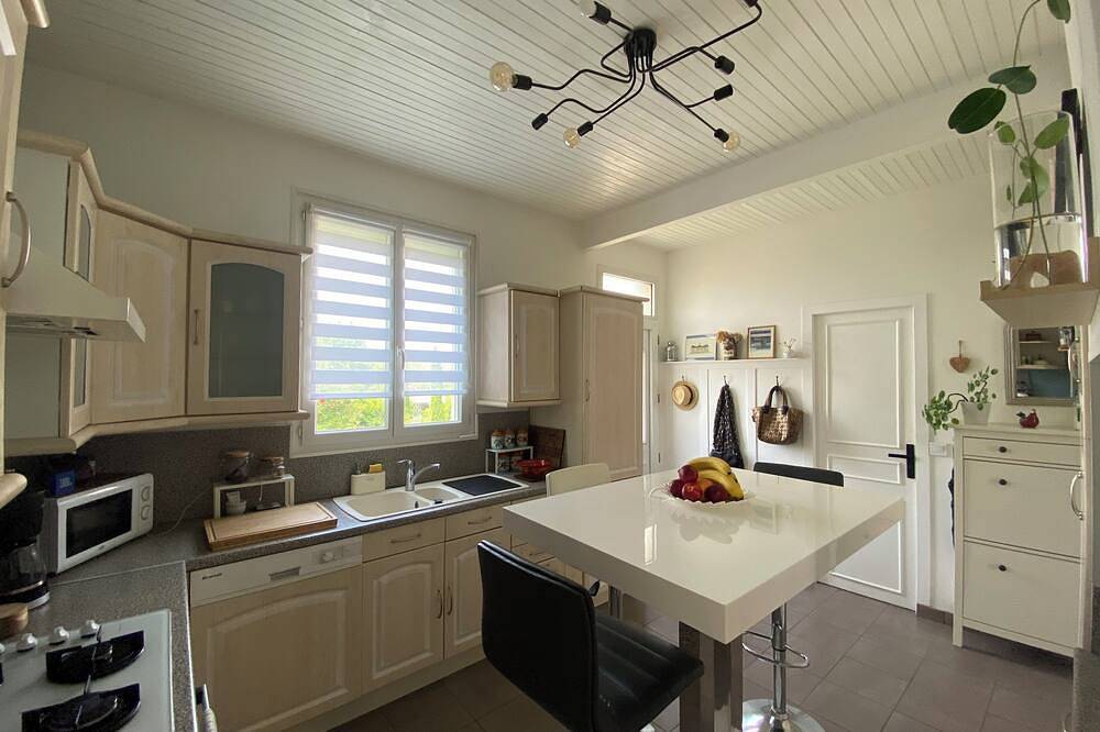 Loue jolie chambre individuelle dans maison avec jardin. in Lagny-sur-Marne, Seine-et-Marne