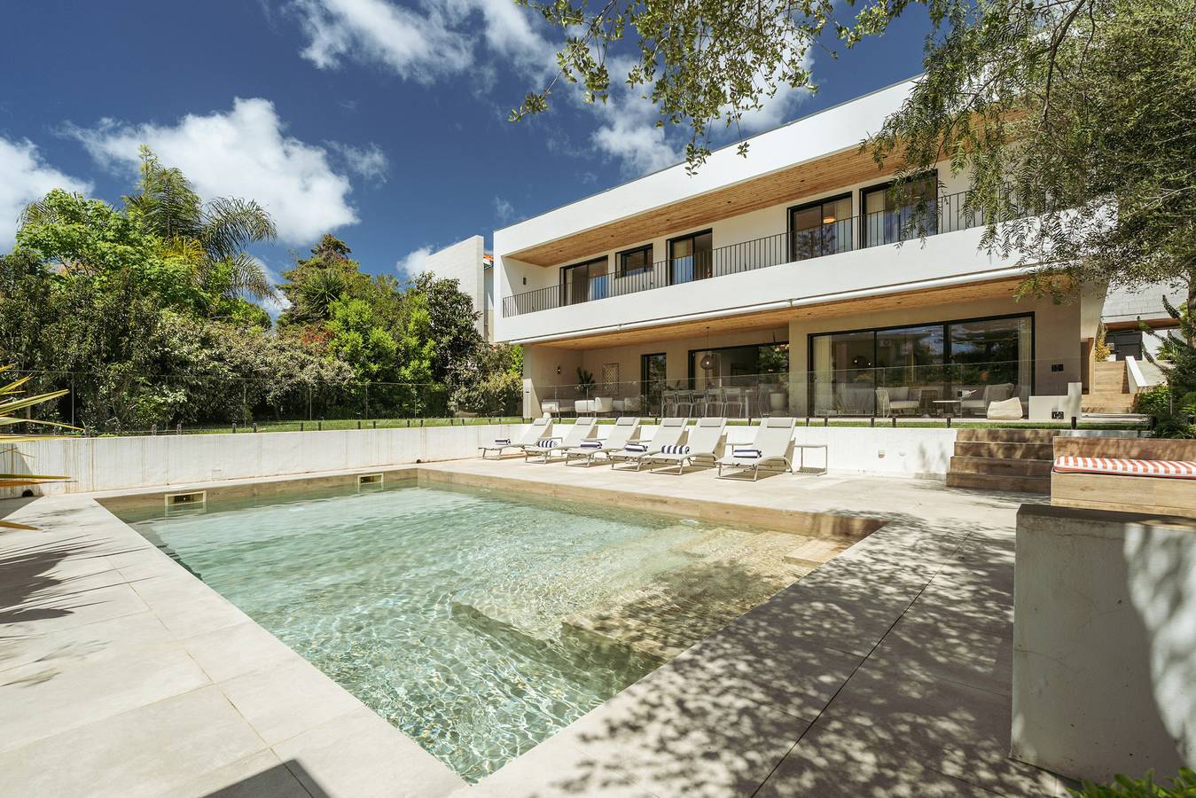 Cascais Contemporary Villa by Cadenzalux in Cascais e Estoril, Costa de Lisboa