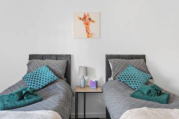 Apartment for 4 People in Worcester, Worcestershire, Photo 1