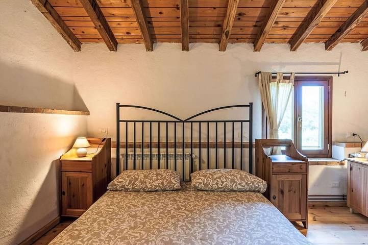 Magnifica villa indipendente per 6 ospiti con Wifi, Tv, patio e animali ammessi in Calvi (Rialto), Rialto