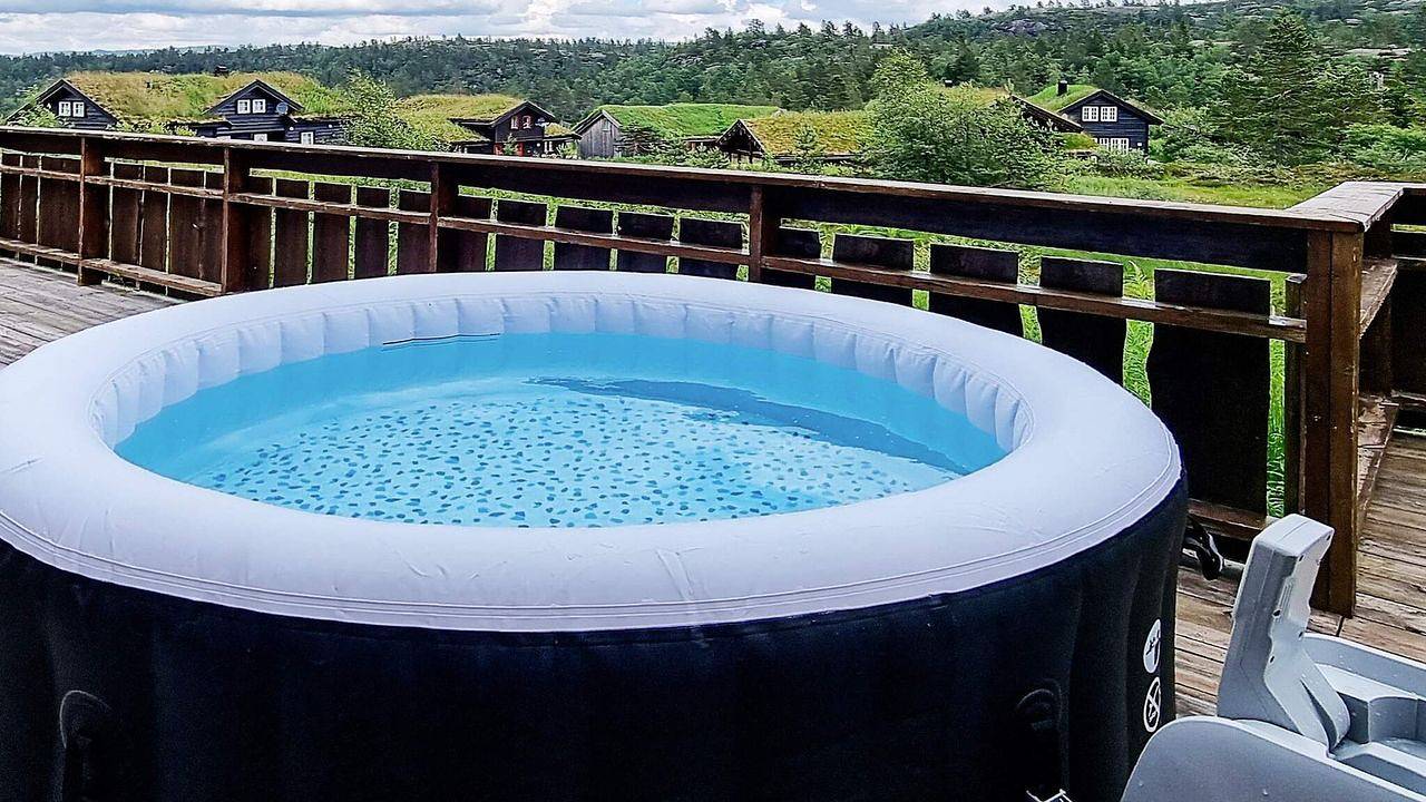 Feriehus for 9 personer med terrasse in Bortelid, Åseral