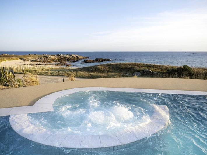 Hôtel pour 2 personnes, avec Jacuzzi et Terrasse ainsi que Piscine et Sauna