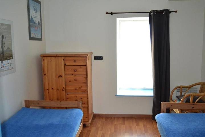 Gîte pour 8 personnes, avec jardin, adapté aux familles à Dragey-Ronthon - 4
