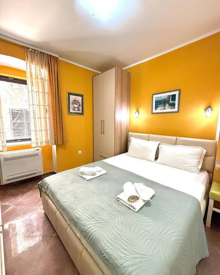 Gîte pour 2 personnes, avec vue à Kotor - 2