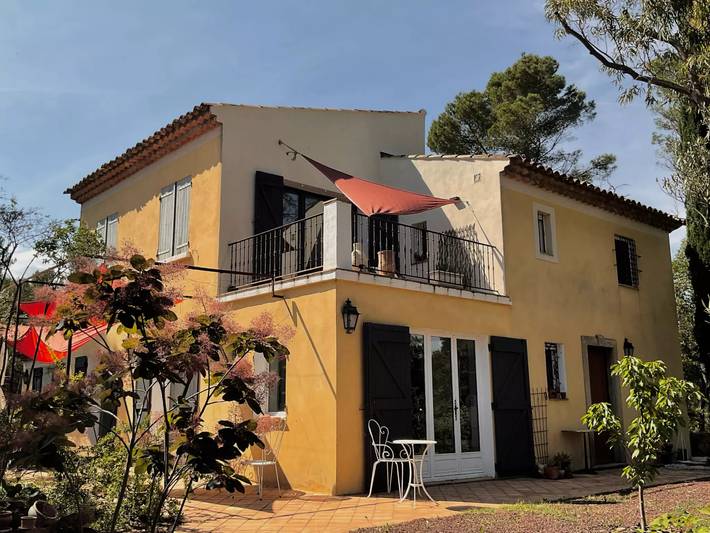 Location de vacances pour 6 personnes, avec jardin à Carcès - 3
