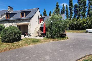 Gîte pour 8 personnes, avec terrasse et jardin à Noyal-Muzillac