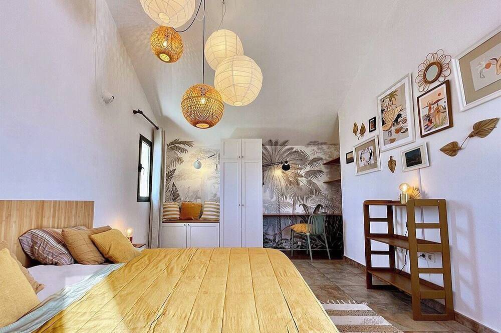 Co-Living at Casa Cocolores in Villaverde, La Oliva