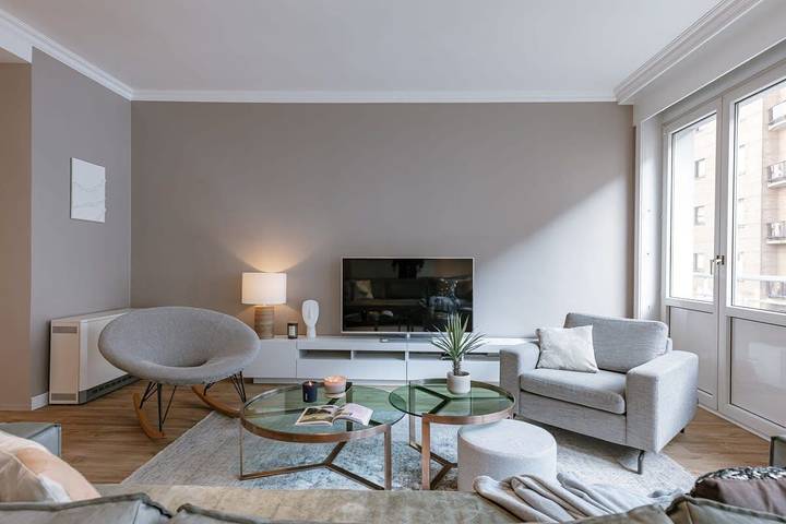 Ganze Wohnung, Waterfront retreat w/ beach access & balcony in Le Zoute, Knokke-Heist