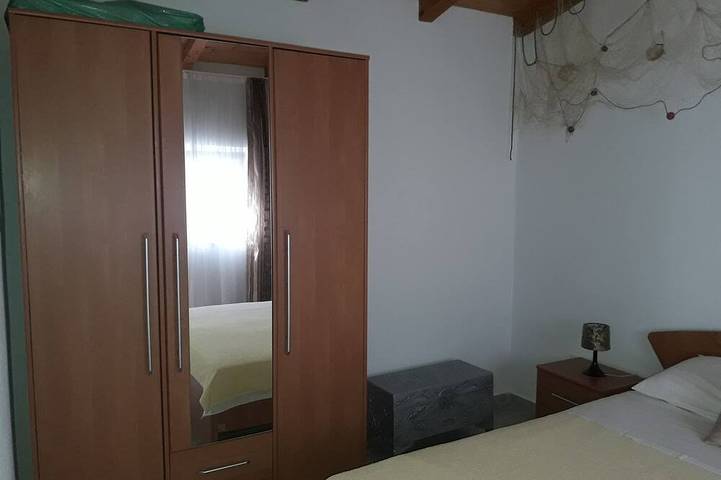 Ganze Wohnung, 1-Zimmer-Ferienwohnung mit Terrasse Pomer, Medulin in Pomer, Südküste Istrien