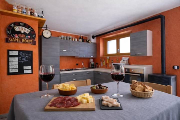 Gîte pour 4 personnes, avec Terrasse et Vue à Sondrio - 4