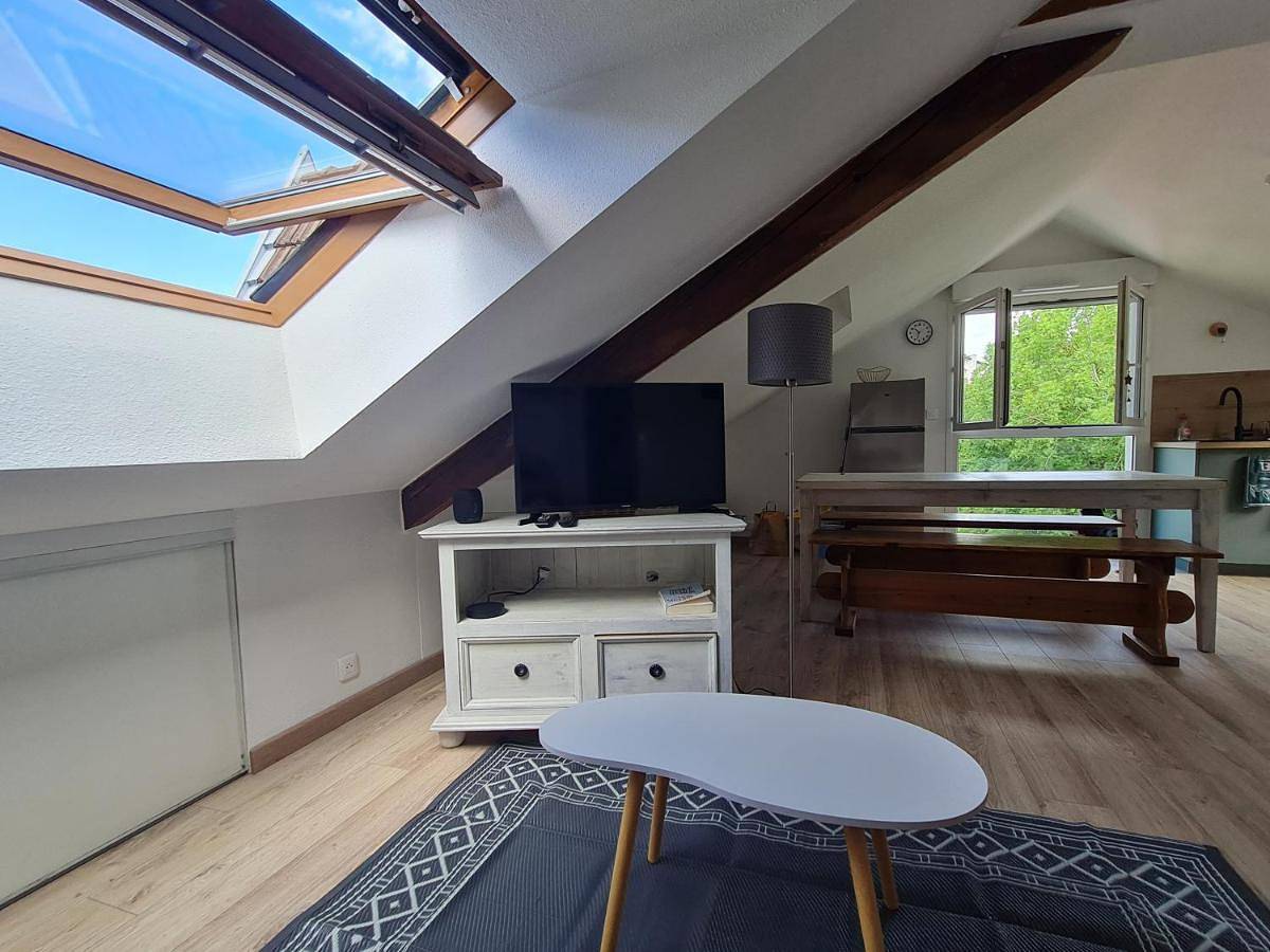 Appartement entier, Appartement entre Nature, Ville et Culture in Besançon, Doubs